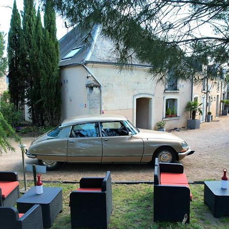 Hotel & Spa Chai De La Paleine Le Puy-Notre-Dame Bagian luar foto