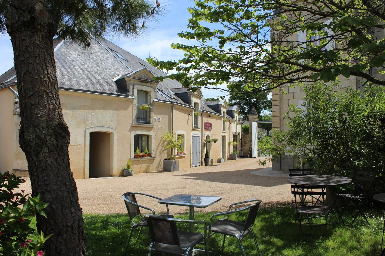 Hotel & Spa Chai De La Paleine Le Puy-Notre-Dame Bagian luar foto